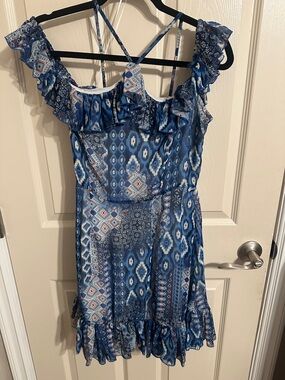 Romeo & Juliet Couture Cold Shoulder Multi-Pattern Ruffle Mini Dress, Blue, Sz L